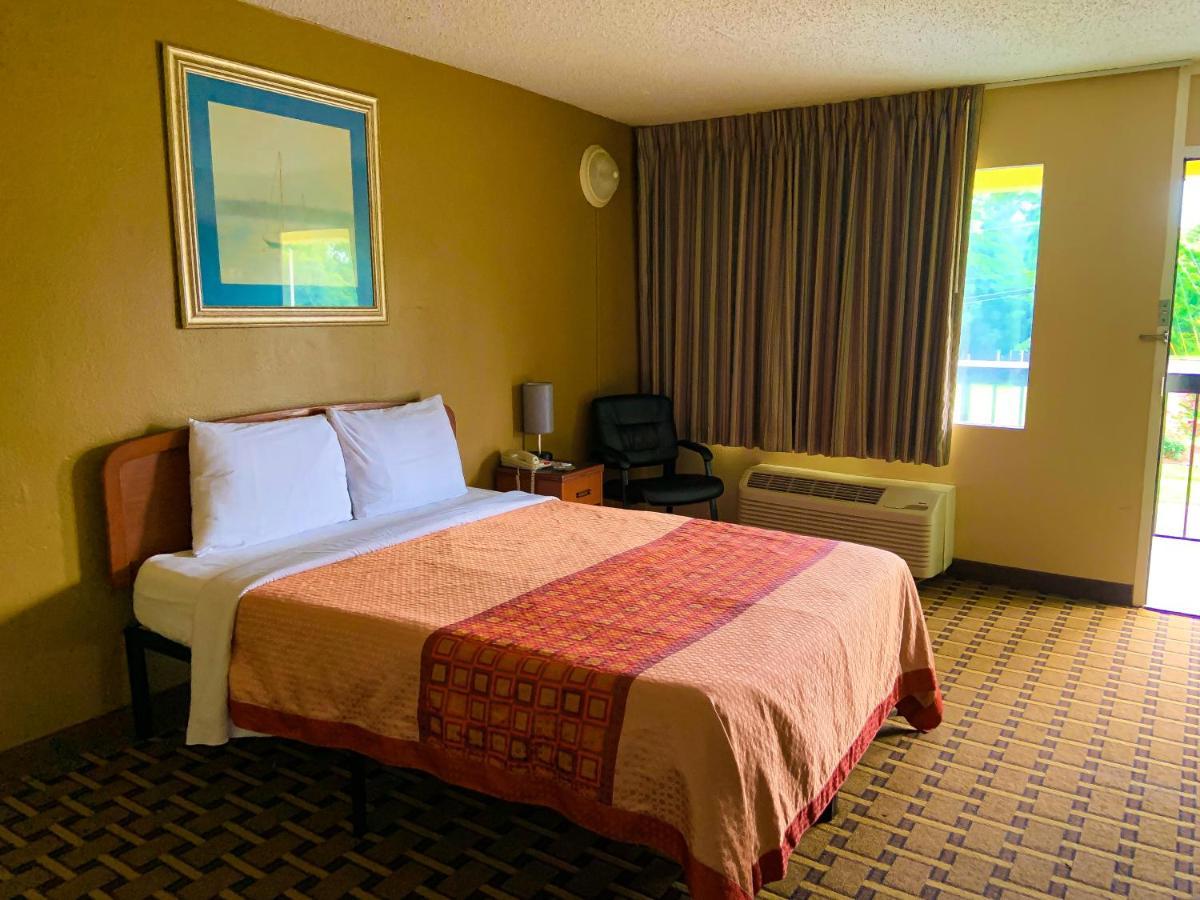 Red Carpet Inn 金斯顿 外观 照片